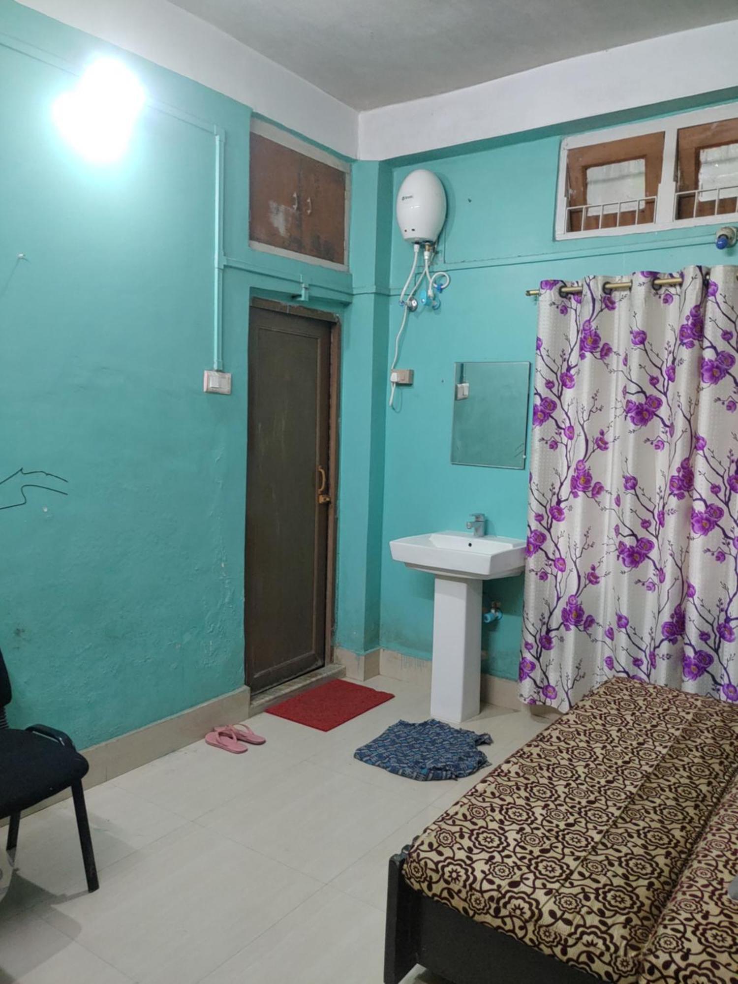 Comfort Inn Kamakhya Jn Gauháti Szoba fotó